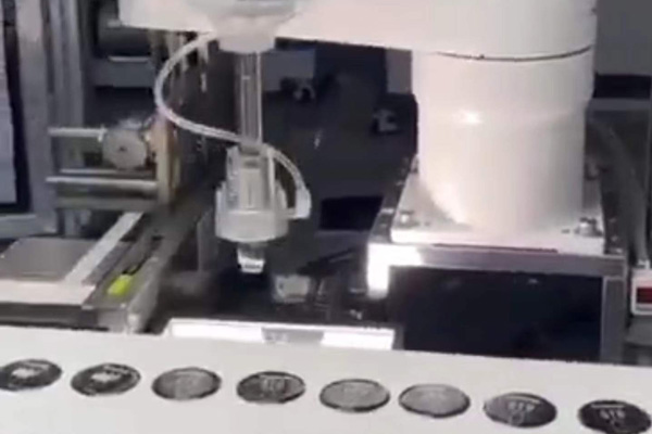 礼盒/膜片自动化贴标机