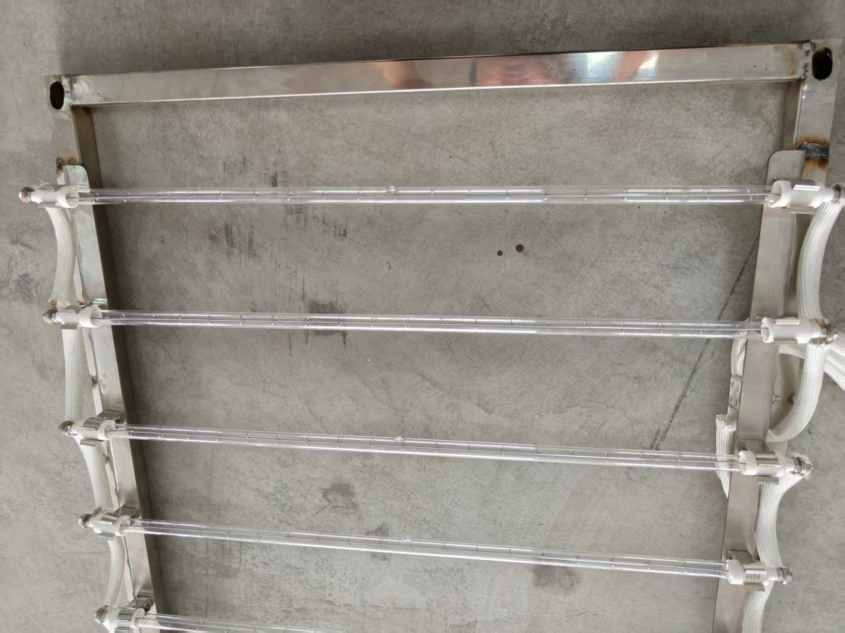 热缩膜隧道炉的采购成本由哪些因素决定？如何平衡性能与预算？